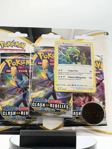 Tripack_Pokémon_EB02 _Clash_des_Rebelles _Rayquaza (2)_resultat.webp