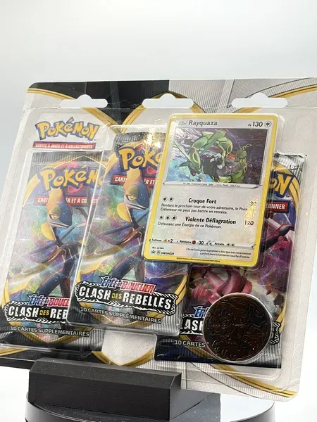 Tripack_Pokémon_EB02 _Clash_des_Rebelles _Rayquaza (8)_resultat.webp