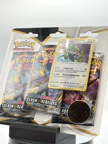 Tripack_Pokémon_EB02 _Clash_des_Rebelles _Rayquaza (9)_resultat.webp