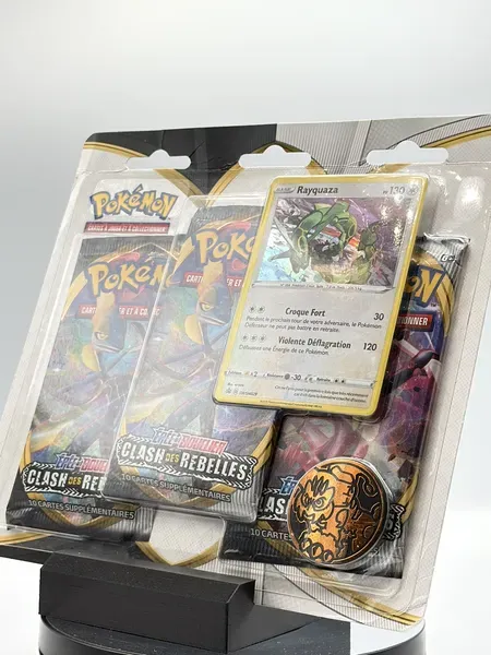 Tripack_Pokémon_EB02 _Clash_des_Rebelles _Rayquaza (11)_resultat.webp